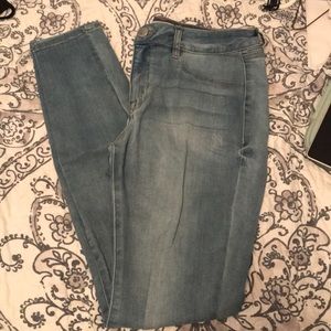 Light Wash Jeans